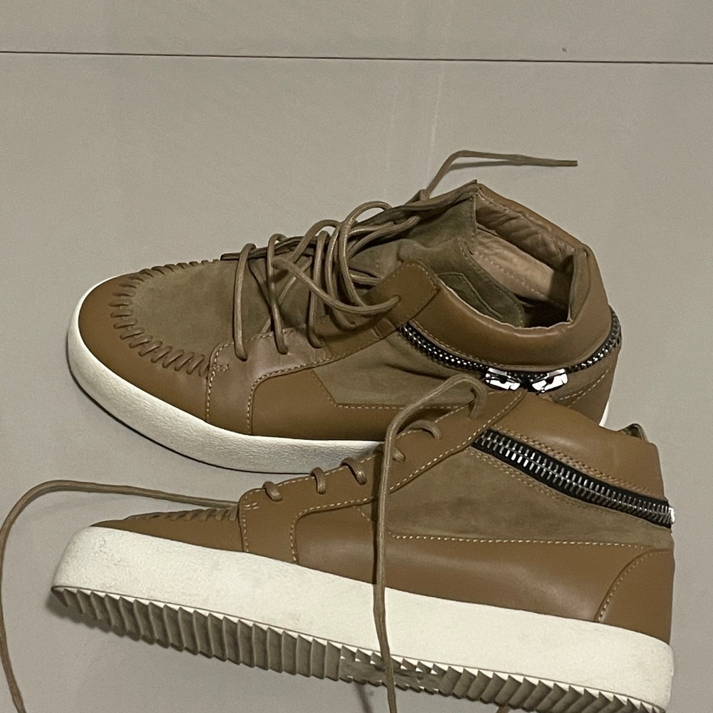 Giuseppe Zanotti Tan and White Sneakers with Thick Sole